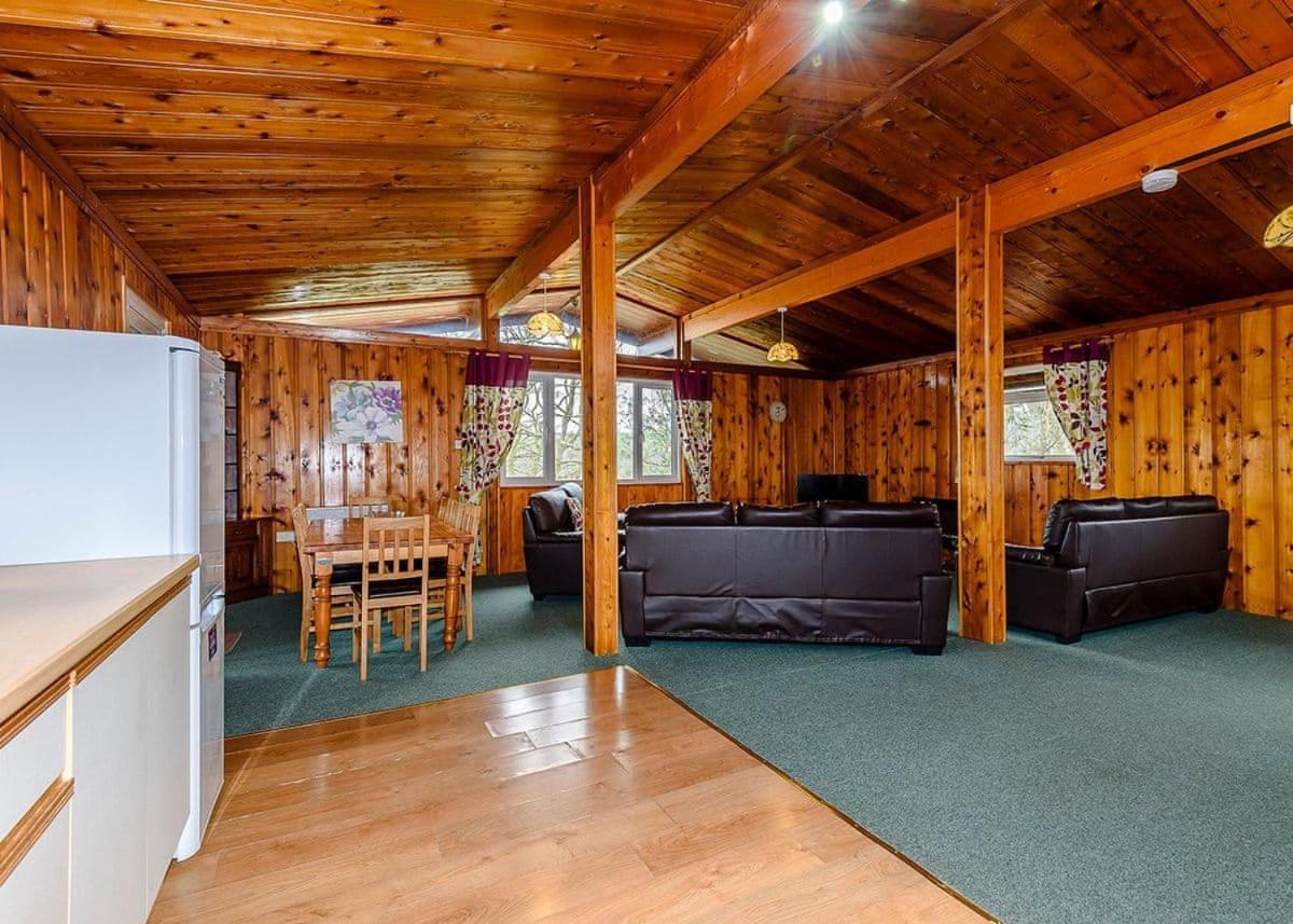 Penllwyn Lodges Montgomery Dış mekan fotoğraf